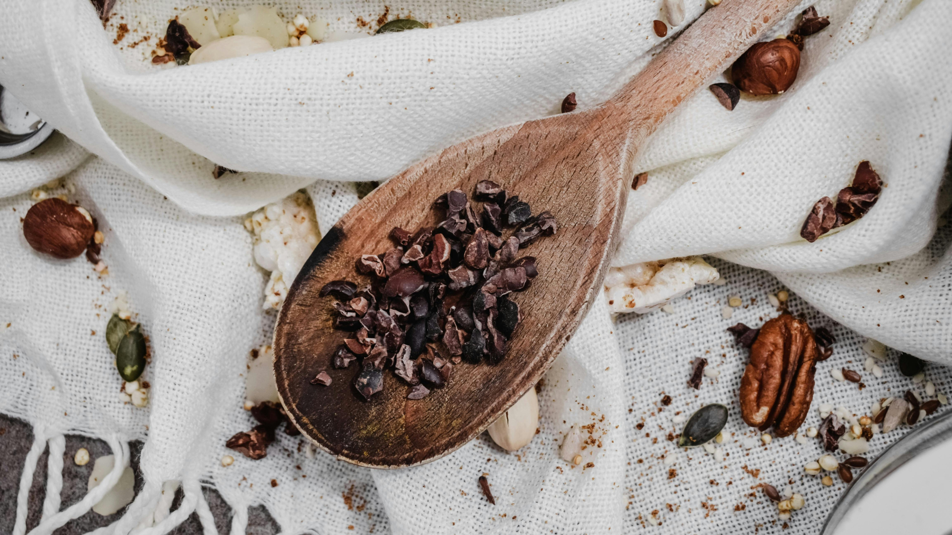 What Is Raw Cacao? Understanding the Benefits and Uses 2 What Is Raw Cacao? Understanding the Benefits and Uses 2